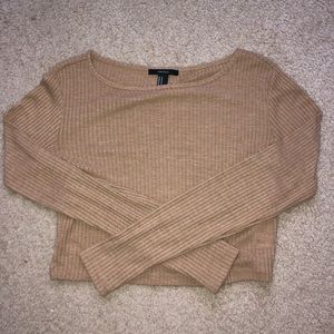 Beige long sleeved crop top!